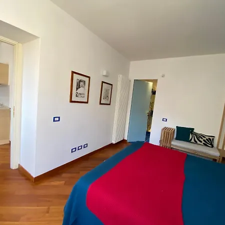 La Porta Azzurra - *